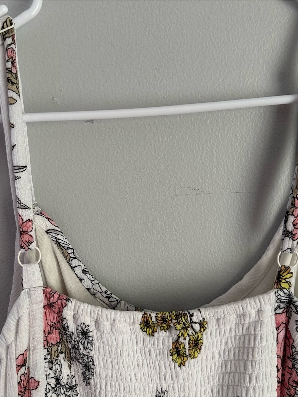 Torrid 2 midi high low dress white floral women’s 2x smocked ruffle spaghetti st - Picture 6 of 9